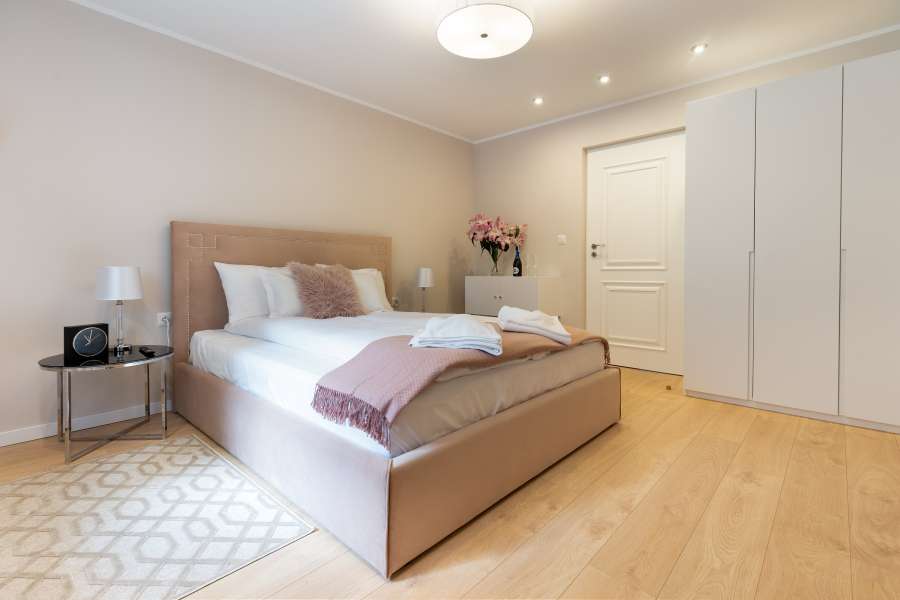 Sypialnia dla pary Altara Apartamenty